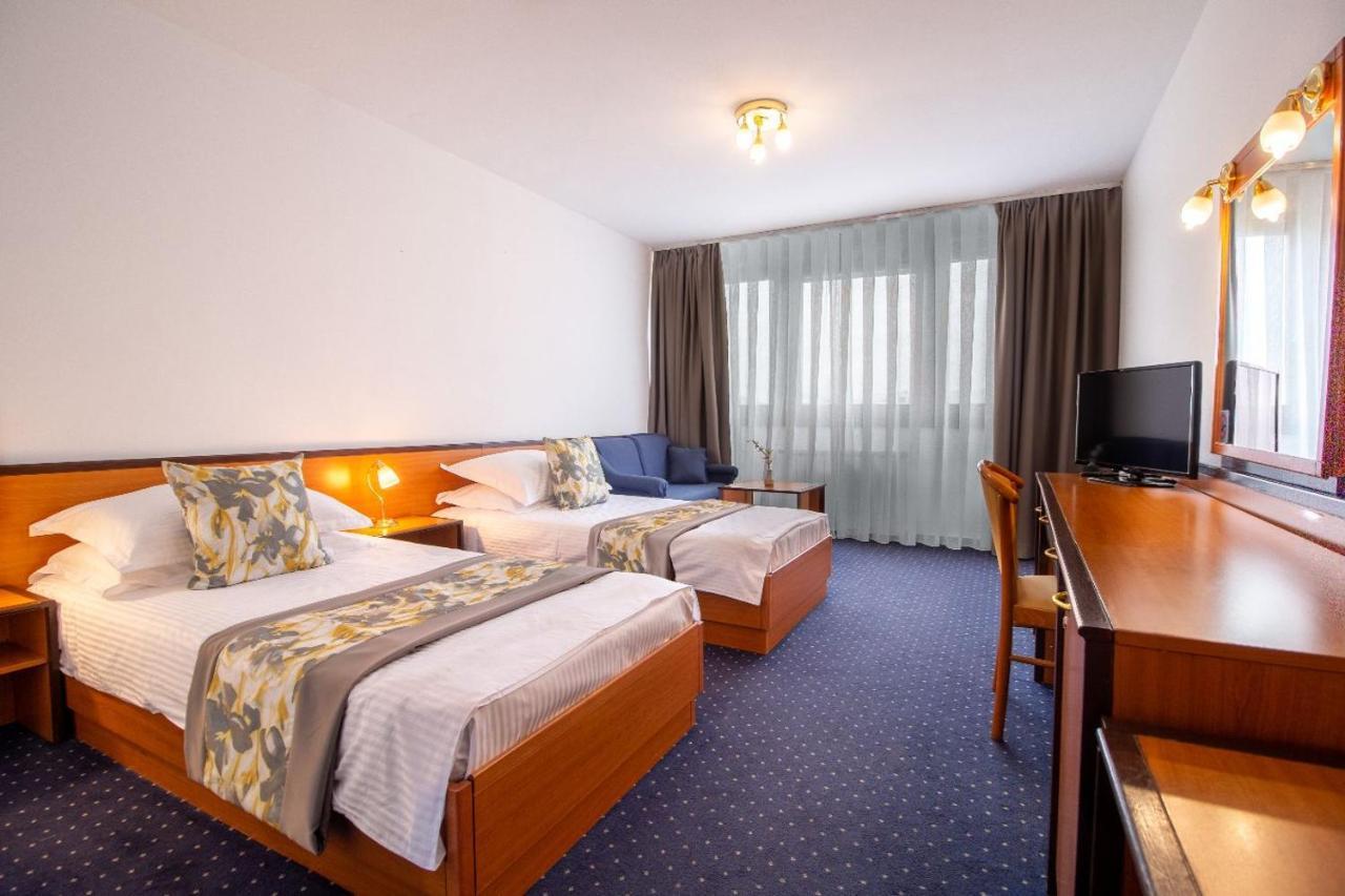 Hotel Novi Zagreb Luaran gambar